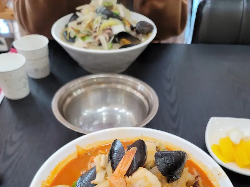 푸짐한 양의 짬뽕