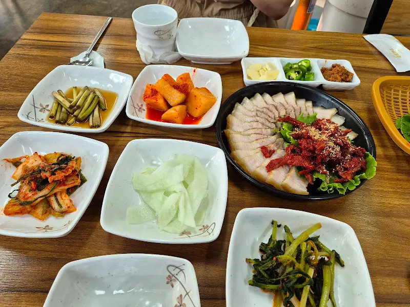 길가네 메밀 막국수 수육