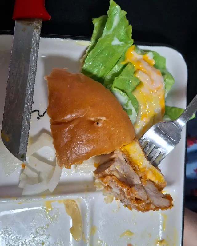 먹다 남은 버거