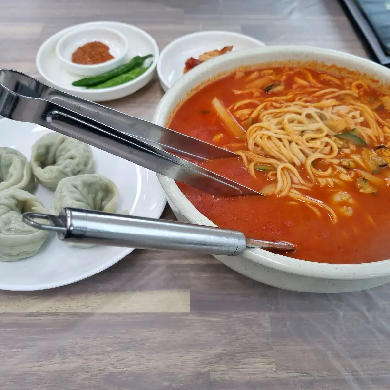 얼큰칼국수