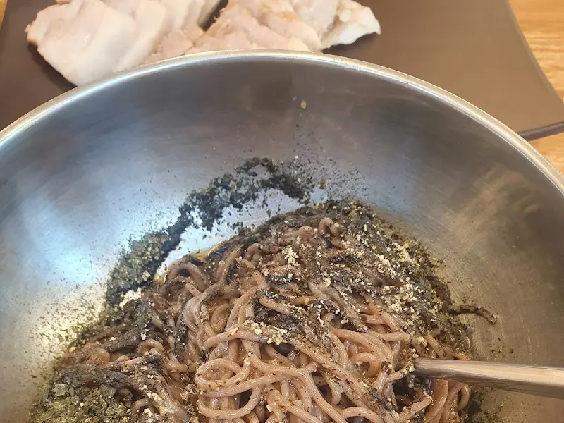 들기름 막국수와 보쌈