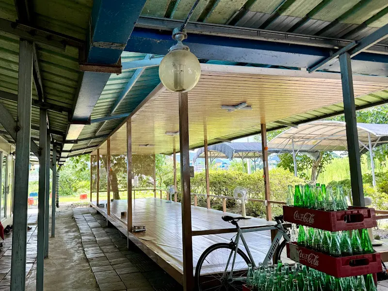 식당 내부 좌석