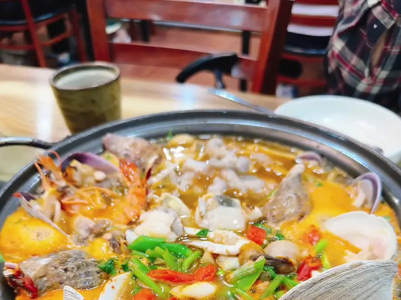 전복해물탕 국물