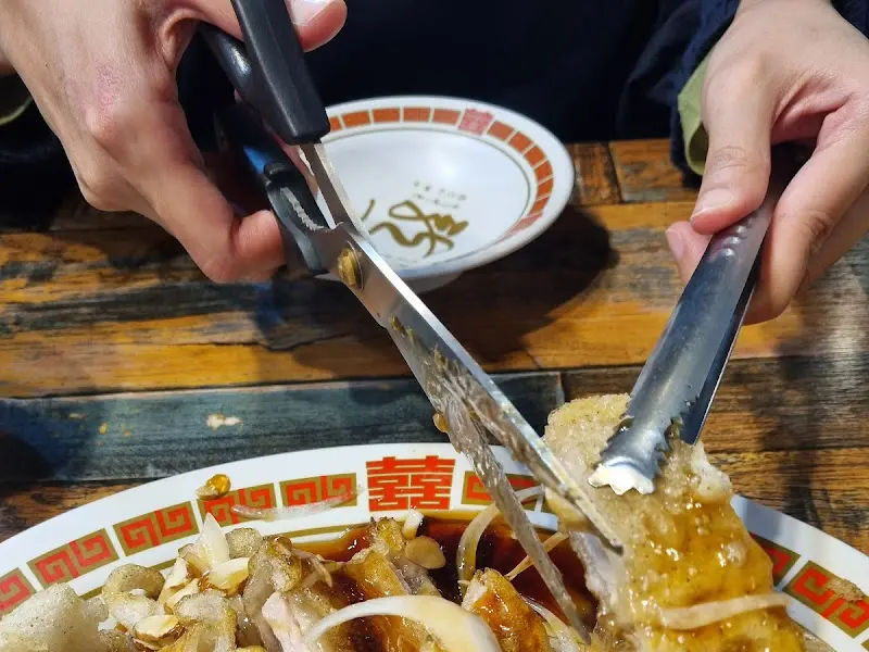 먹기 좋게 잘려진 꿔바로우