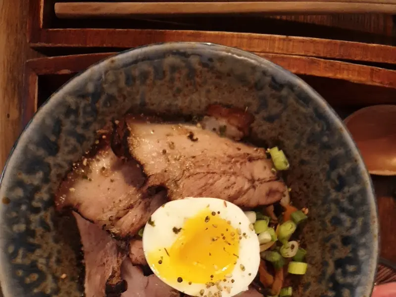 차슈와 반숙 계란의 조화