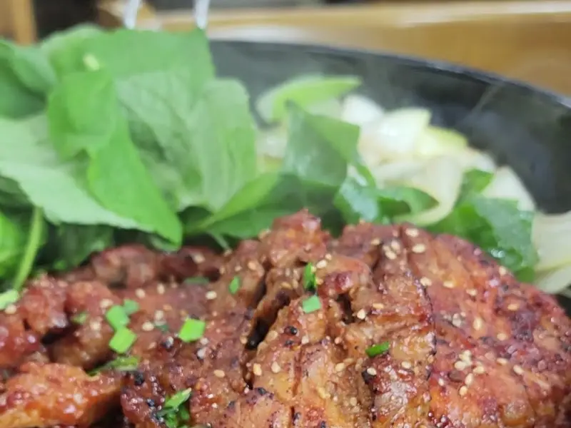 깻잎에 싸 먹는 고추장불고기