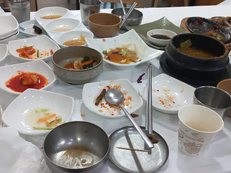 식사를 마친 테이블