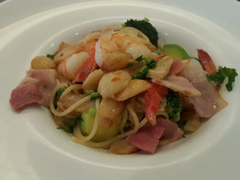 새우와 브로콜리가 들어간 파스타