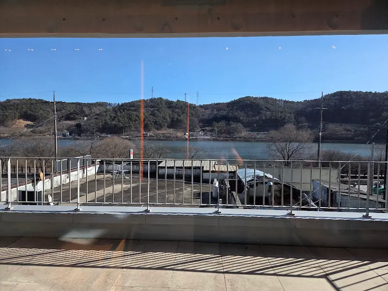 용암골에서 바라본 고복저수지 풍경