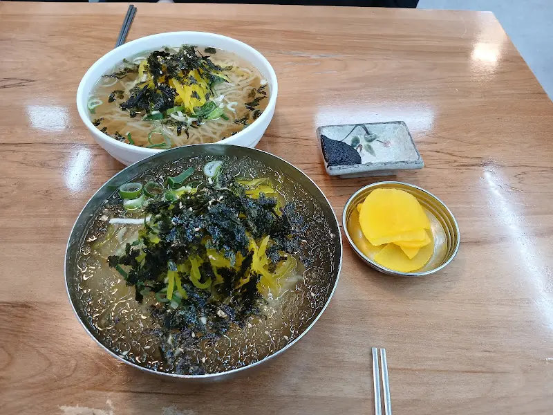 냉우동 테이블 샷