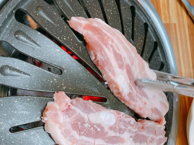 울릉도 돼지 식당 삼겹살 구이