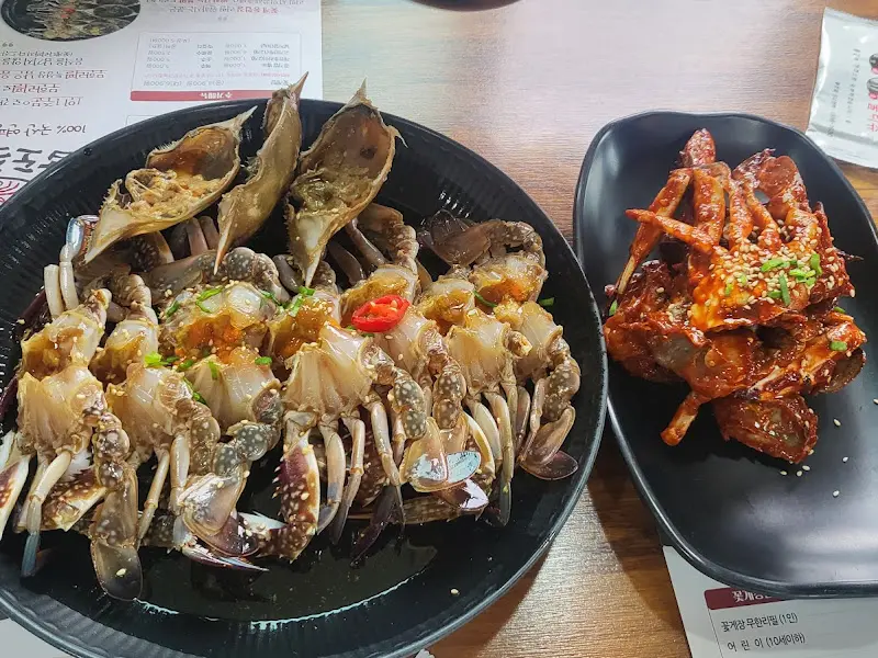 간장게장과 양념게장의 조화