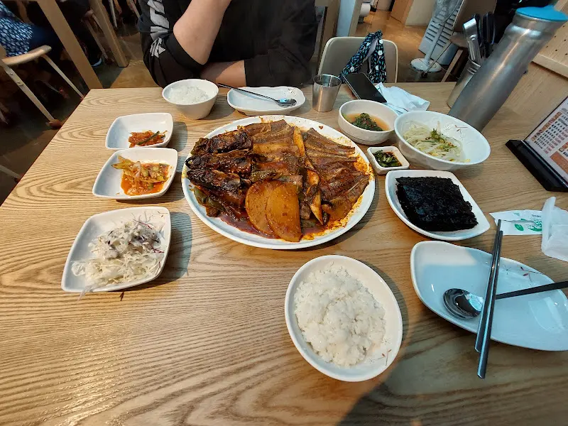 푸짐한 코다리조림 한 상 차림