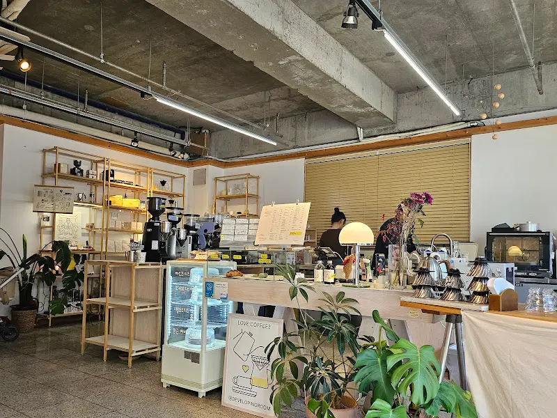 디벨로핑룸 내부 전경 2