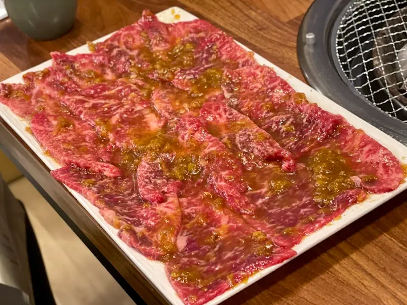 얇게 저며진 복숭아 불고기