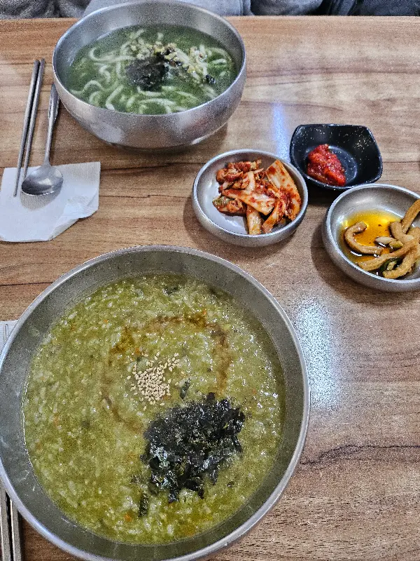 보말칼국수, 보말죽, 반찬