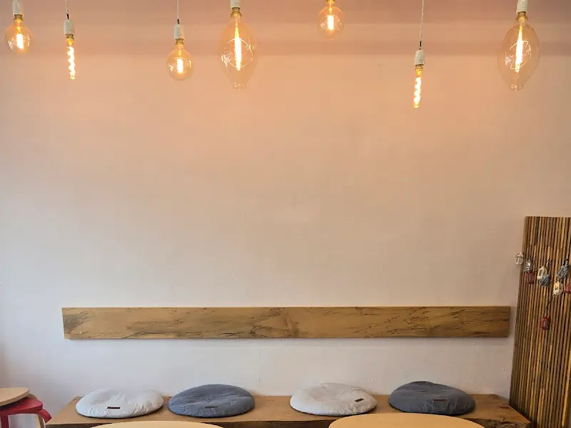 빵집 내부 좌석