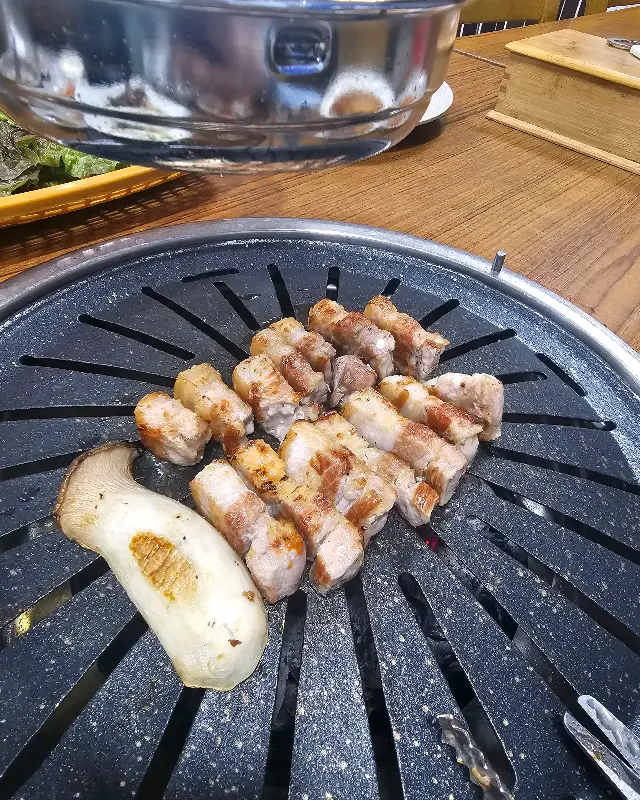 잘 구워진 갈비