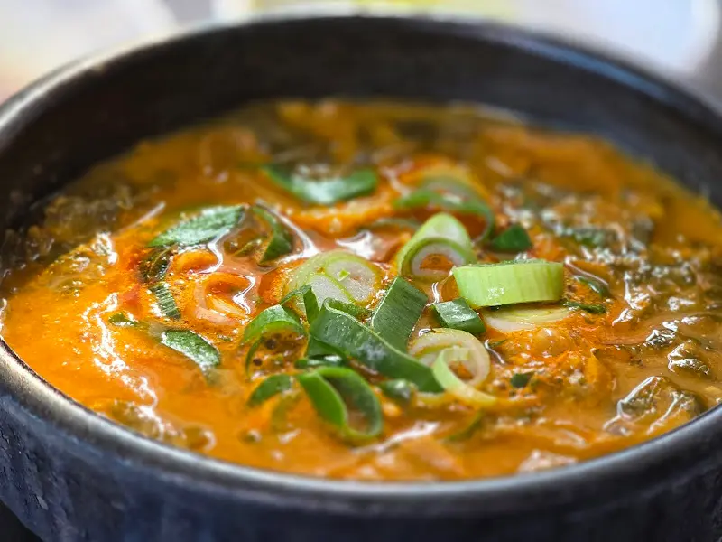 진한 국물이 인상적인 짱뚱어탕