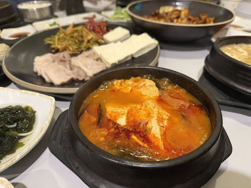 순두부와 수육, 두루치기 세트