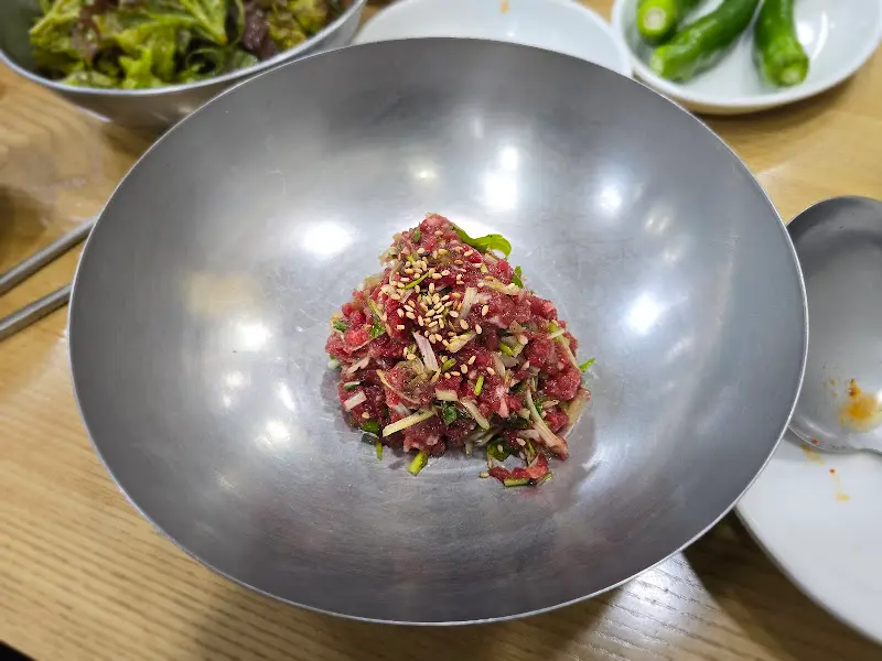 편대장 영화식당 육회