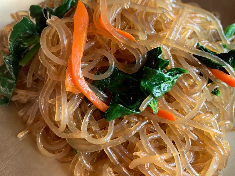 윤기가 흐르는 잡채