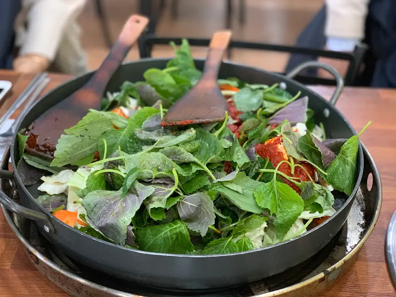 푸짐한 닭갈비 한 상 차림