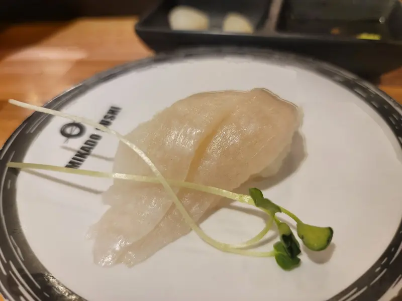 미카도스시의 활어 초밥