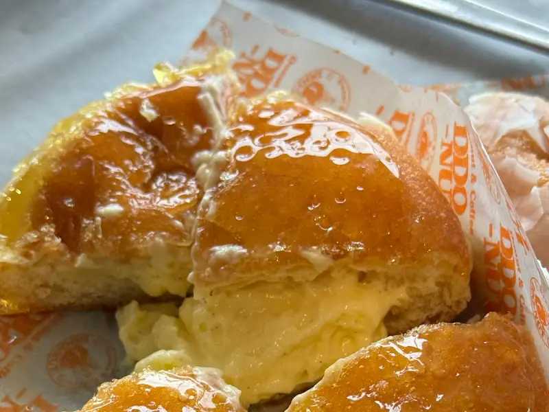 단면이 보이는 도넛