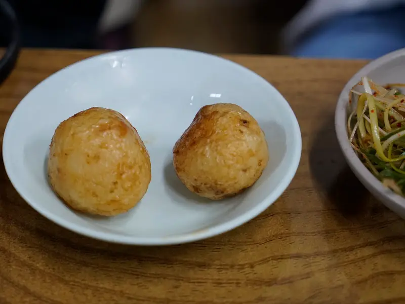 노릇하게 구워진 감자