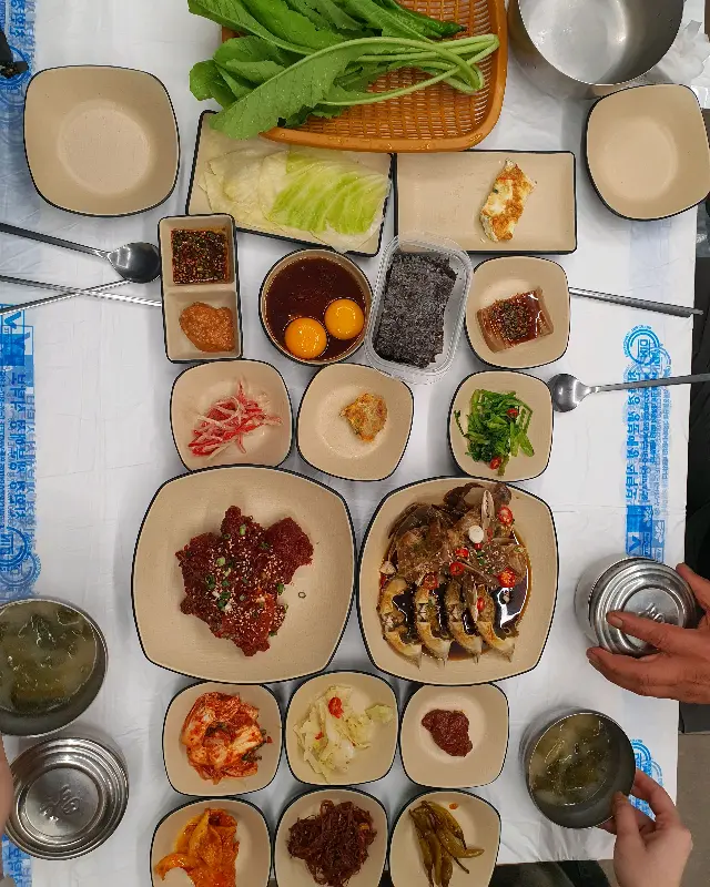 게장 정식 한상차림