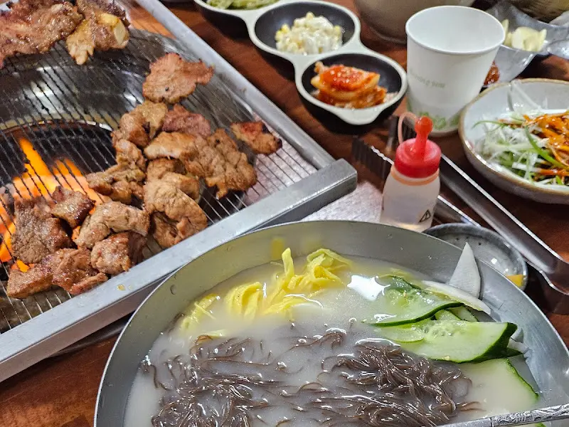 식당 내부 모습