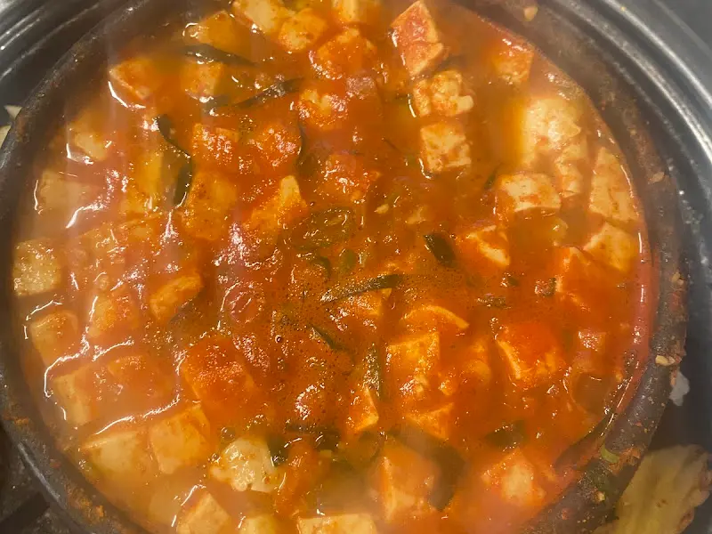 깊고 진한 맛이 일품인 옥이네뒷고기의 된장찌개