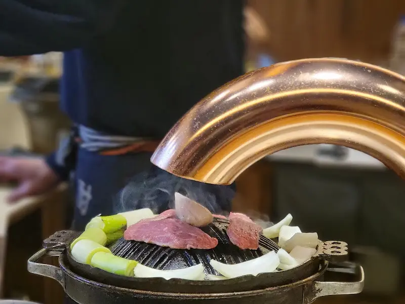 직원분이 직접 구워주는 양고기