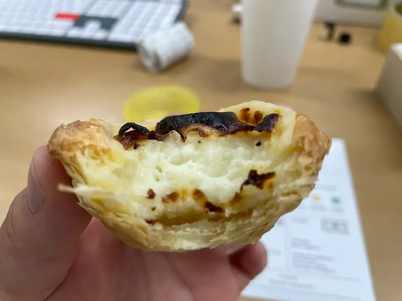 단면을 보여주는 타르트