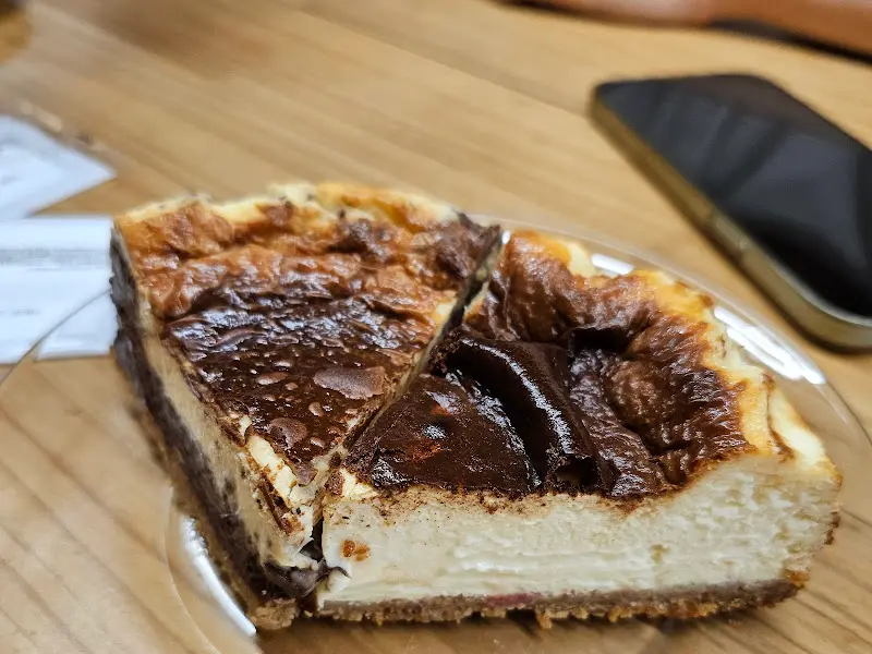 바스크 치즈 케이크