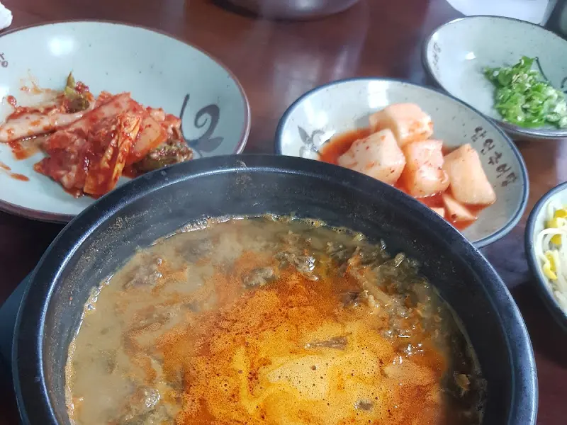 추어탕의 클로즈업 샷