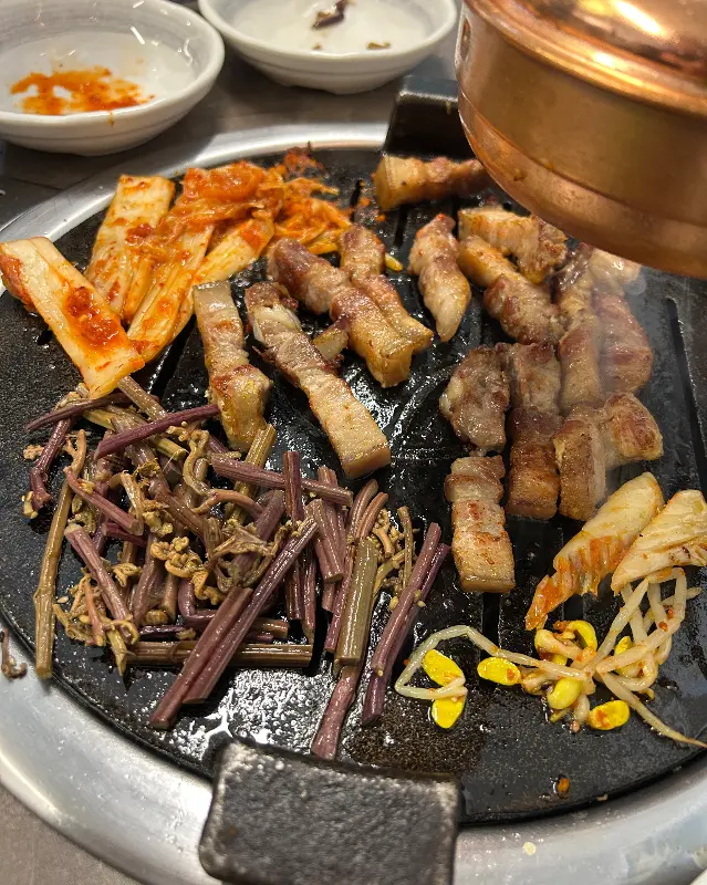 다양한 구이용 채소들