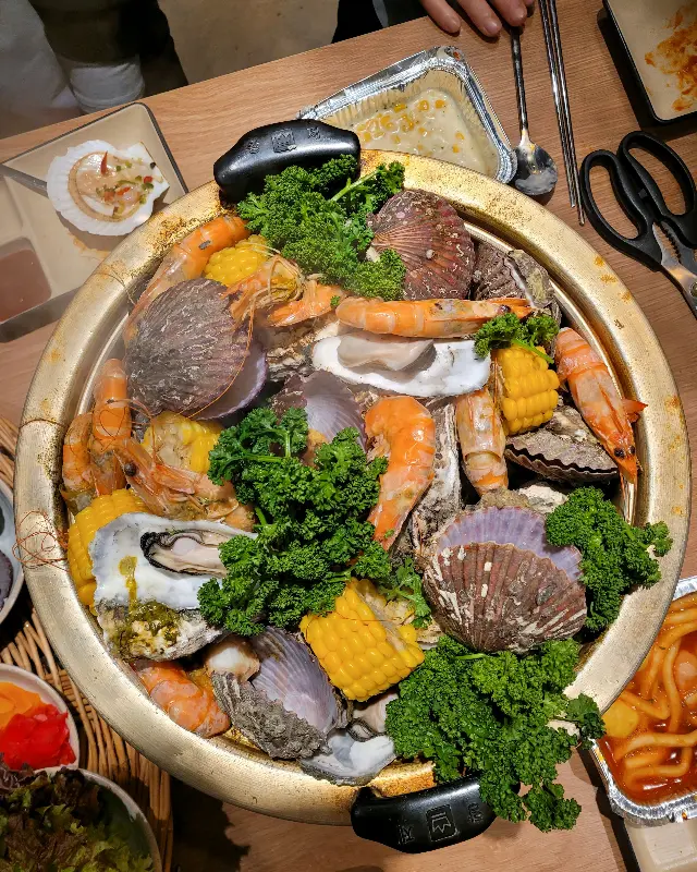 방어회 한상차림