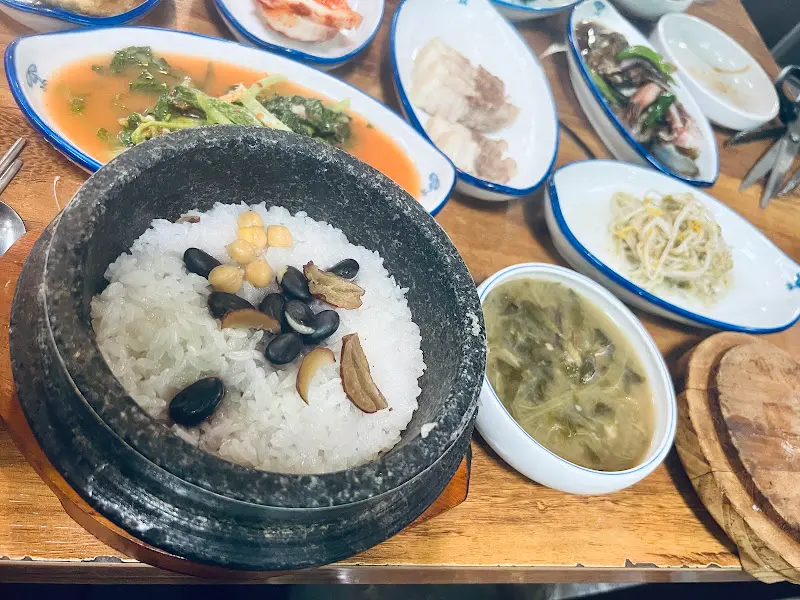 돌솥밥과 게국지