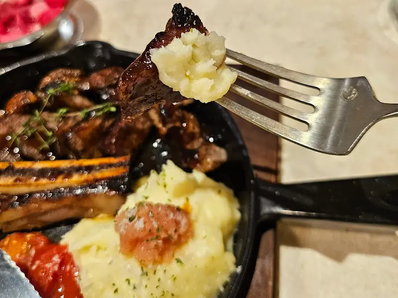 우대갈비 스테이크 근접 샷