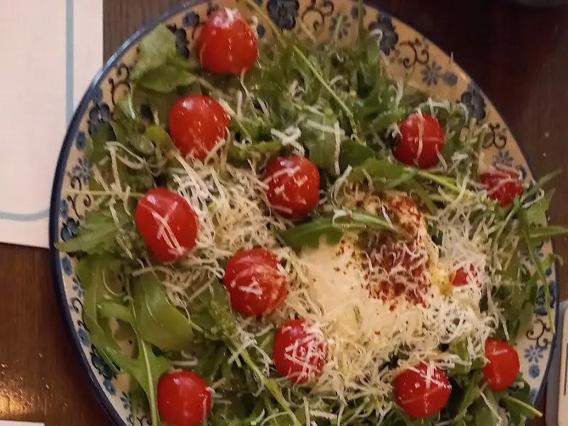 다 피타 샐러드