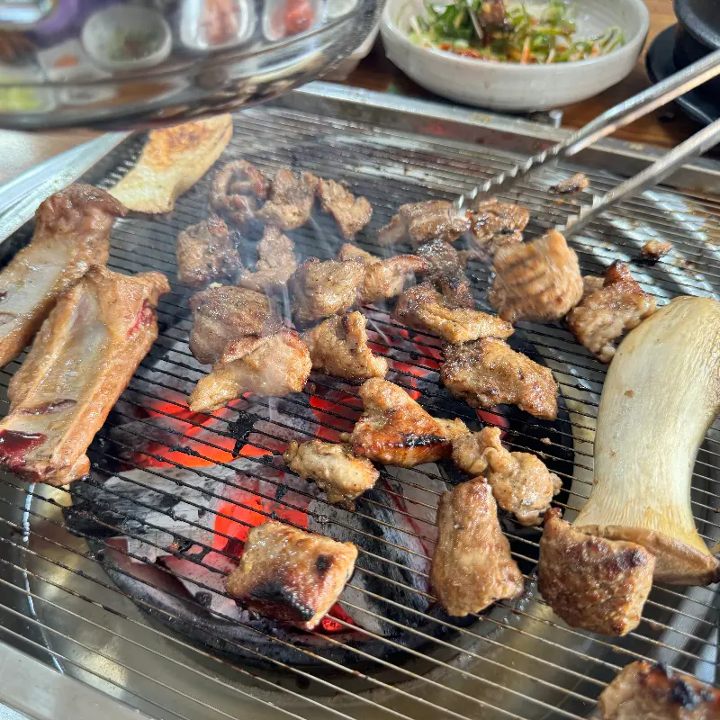 돈숯불갈비 메뉴판