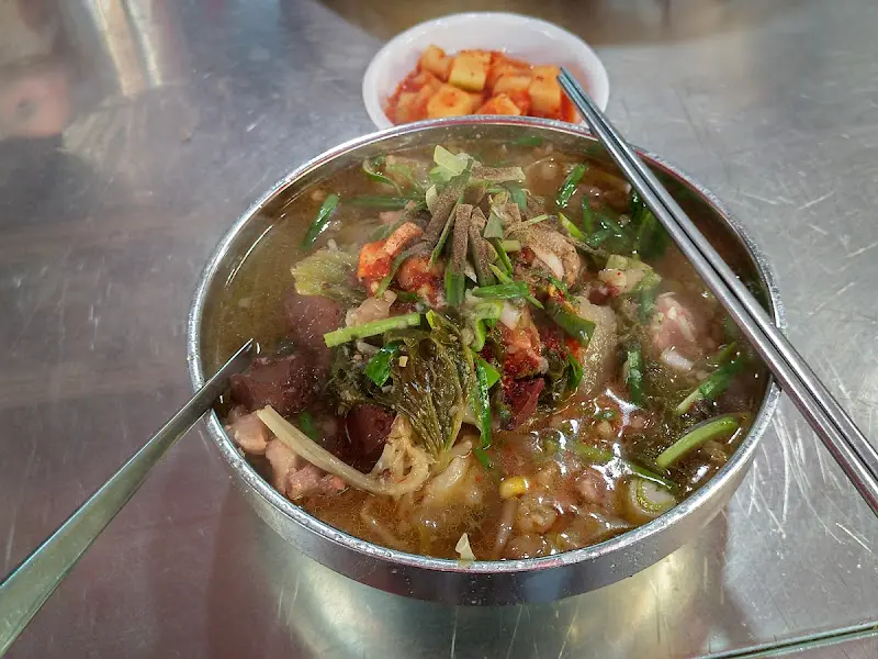 선지국밥 한 상 차림