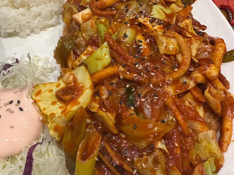 진성식당의 해물매운돈까스