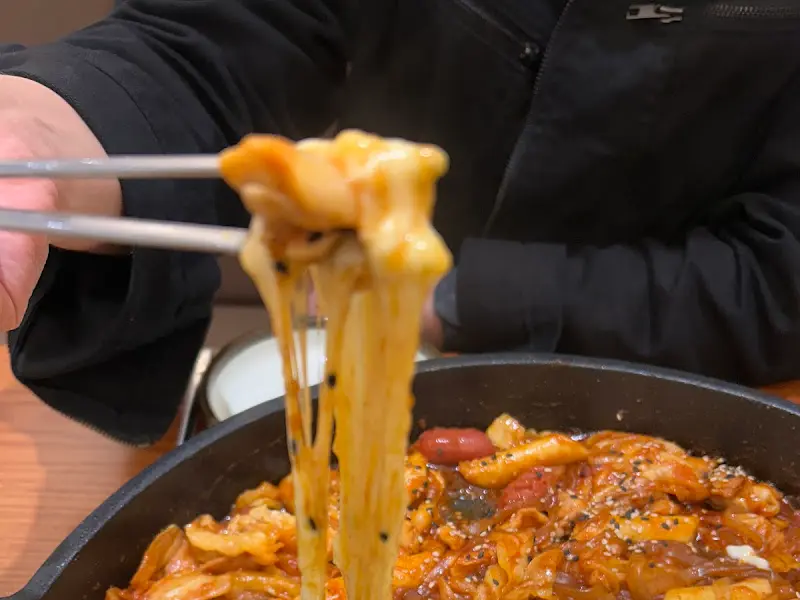 치즈 늘어나는 모습