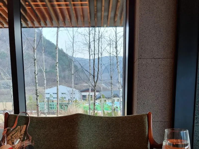 창밖으로 보이는 풍경