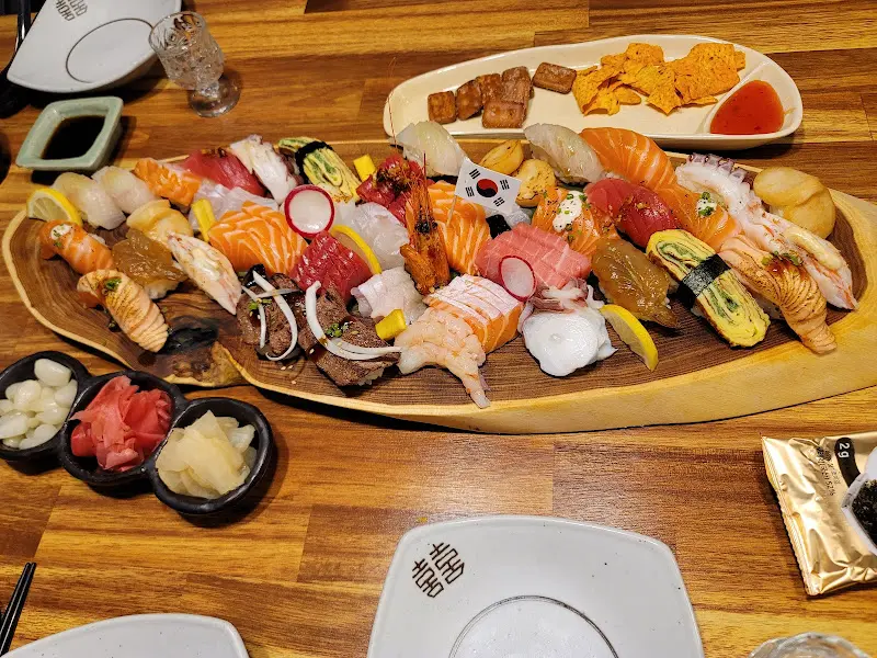 푸짐한 초밥 한 상 차림