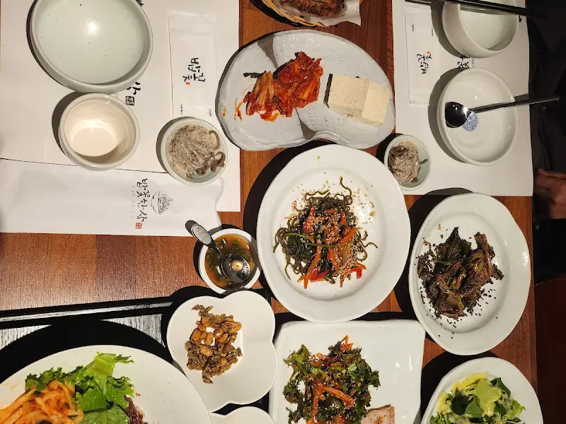 정갈하게 차려진 한 상 차림