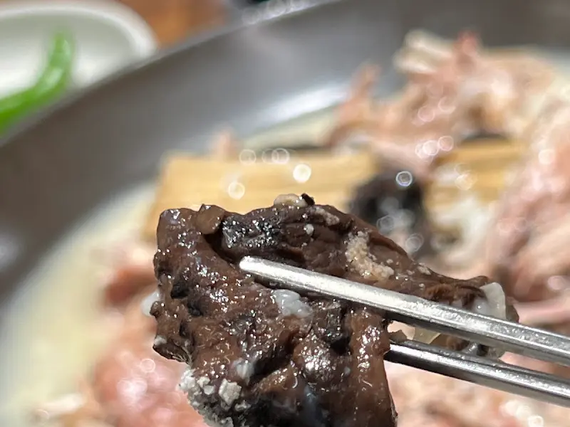 능이버섯이 듬뿍 들어간 오리 백숙